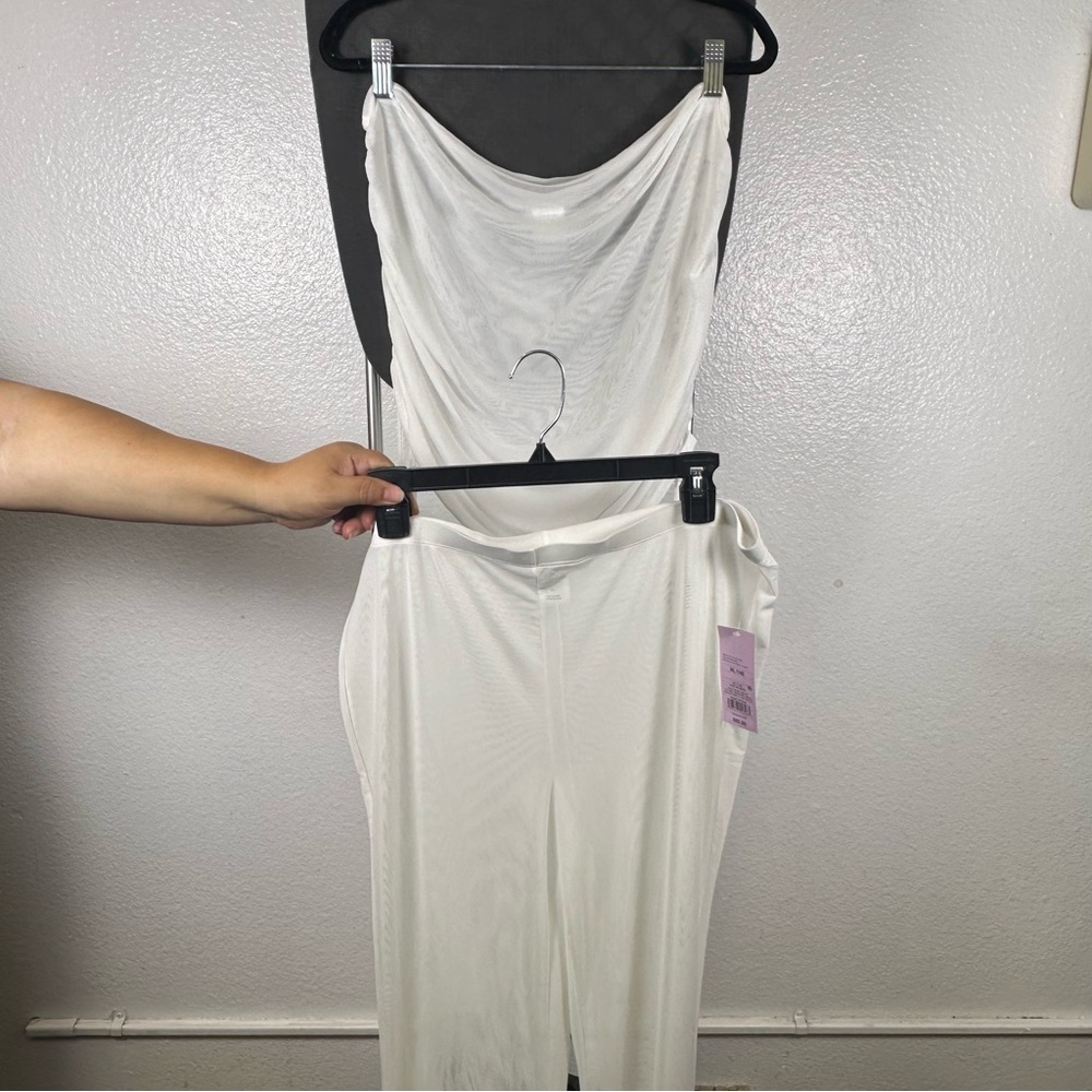 Wild Fable Women’s White Mesh Top and Pants Size XL